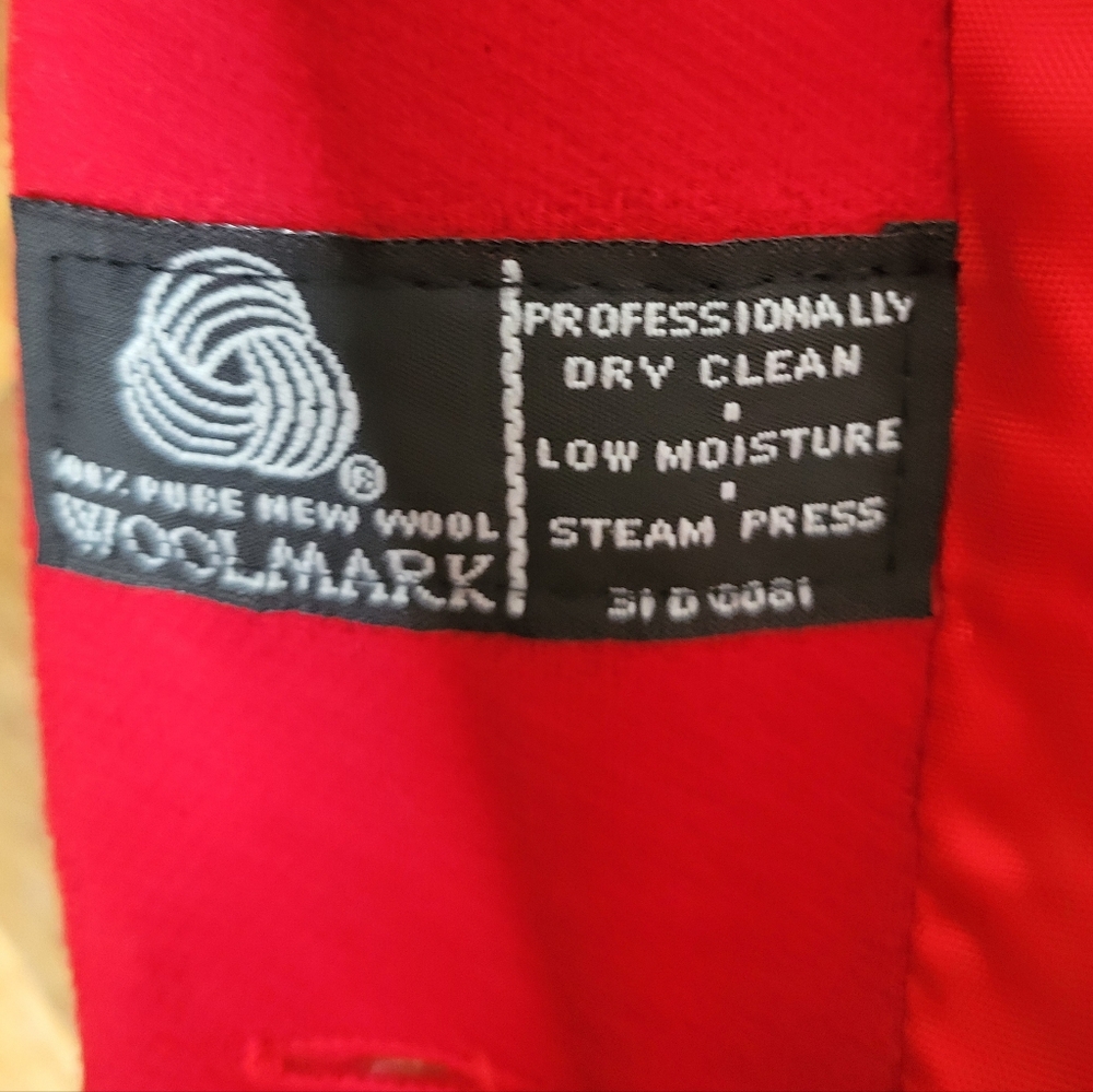 Women's Bridgewater Classic 100% Wool Long Sleeve Cropped Red Jacket Size10 - Picture 8 of 11